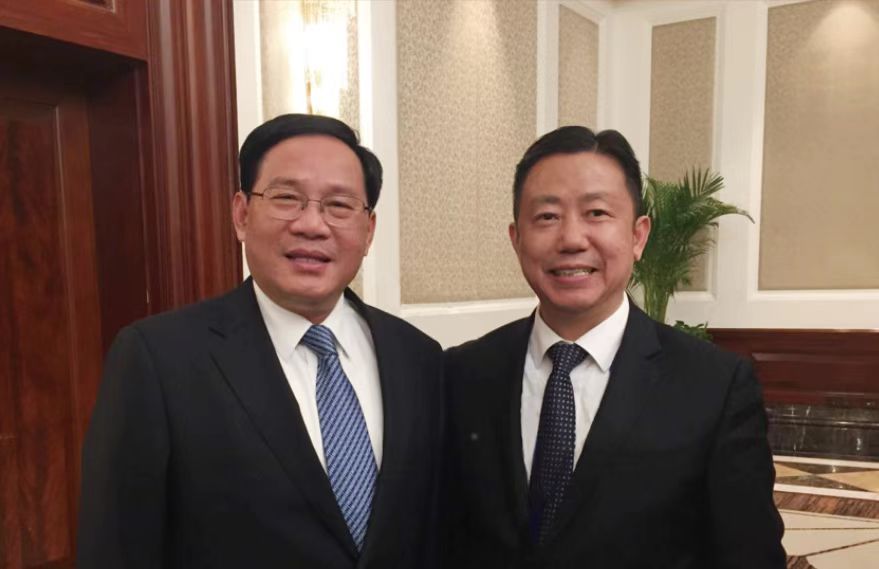 中央政治局常委、國(guó)務(wù)院總理李強(qiáng)與周海江合影